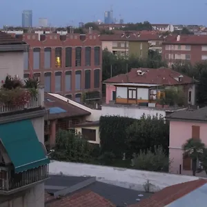 https://star-hostel.it-lombardy.com